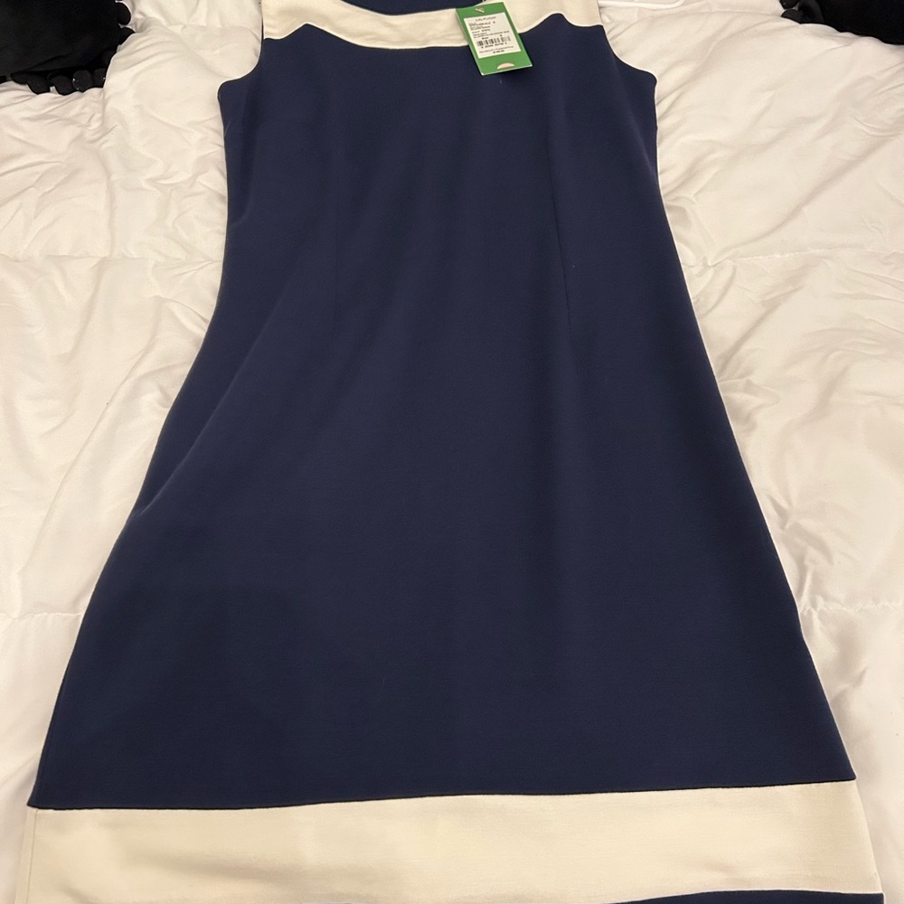 Lily Pulitzer hardly worn Navy Blue and White Dress
